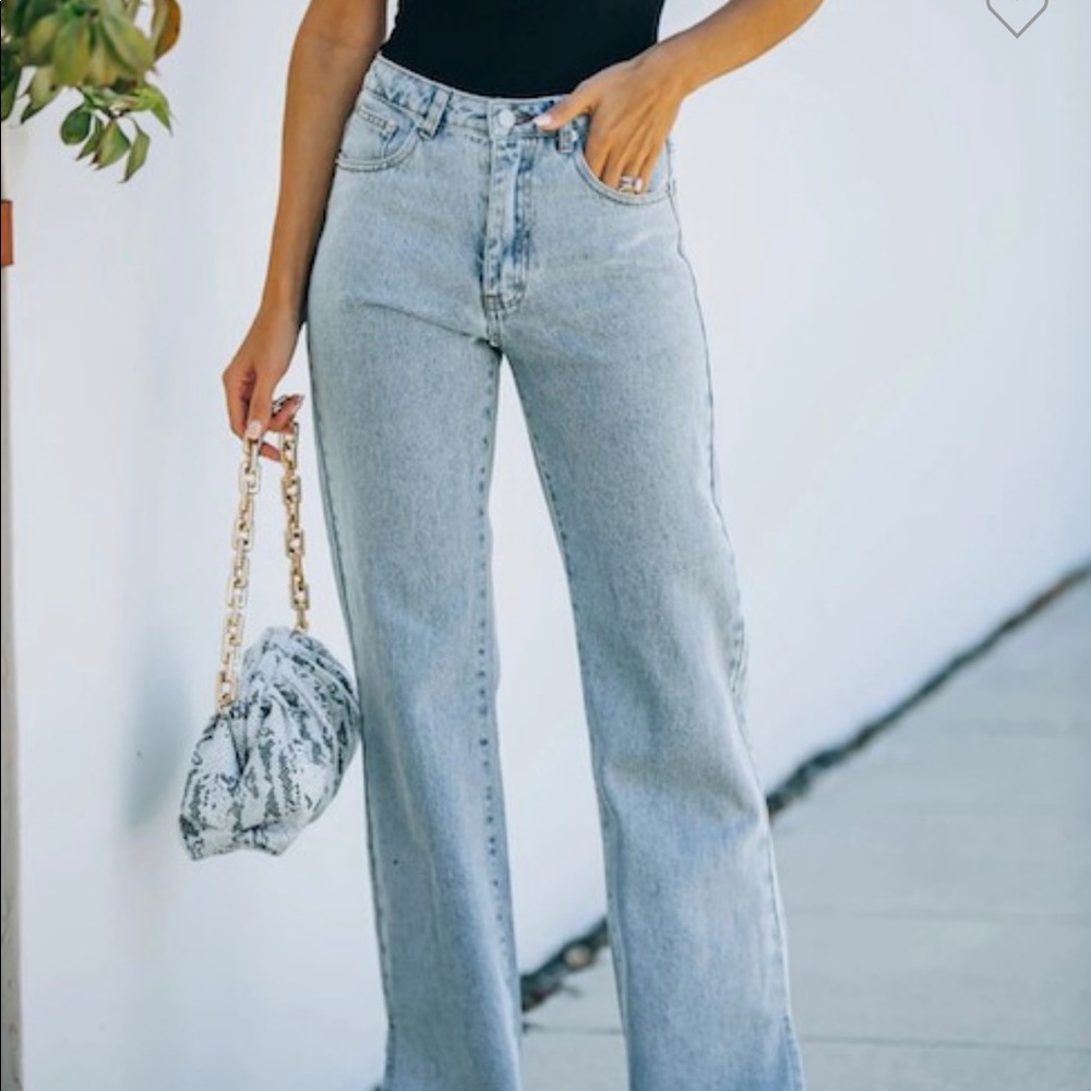 Daphne LO split Hem Jeans